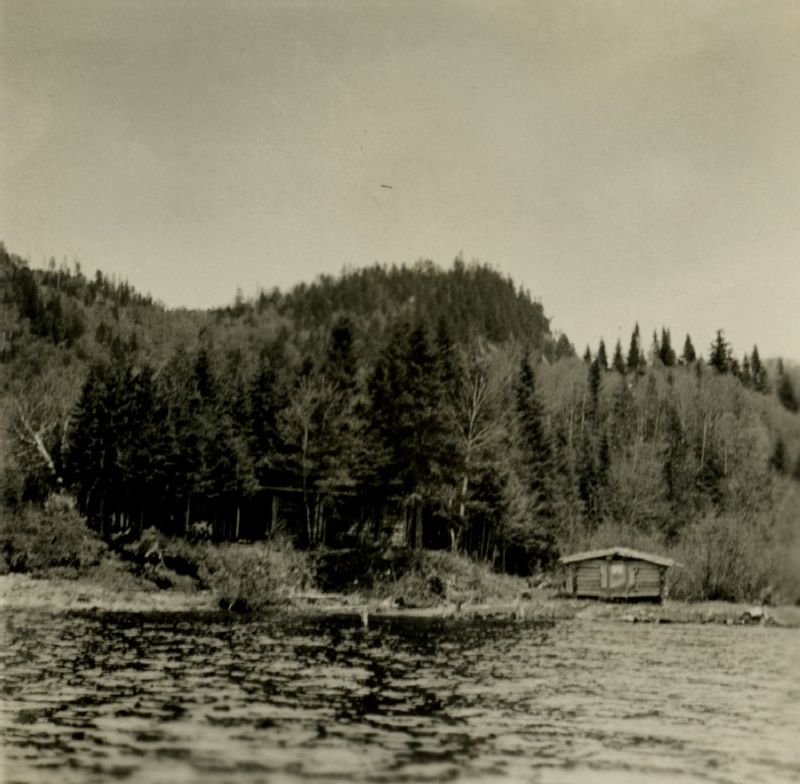 Voyage de pêche au PetitSaguenay BAnQ numérique