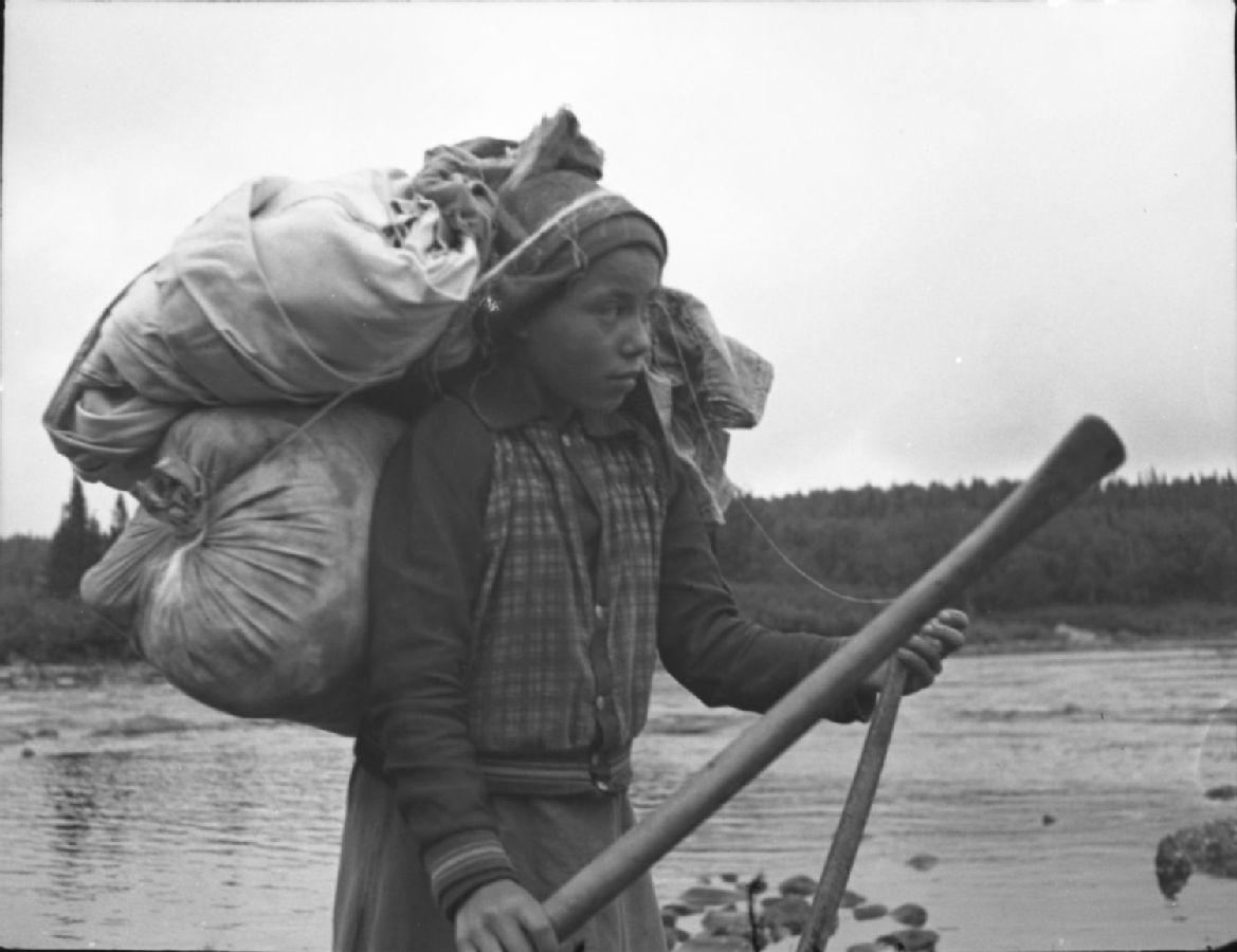 Philomène André, fille de Mathieu André de Sept-ïles, rencontrée au lac Sandgirt en compagnie de son père