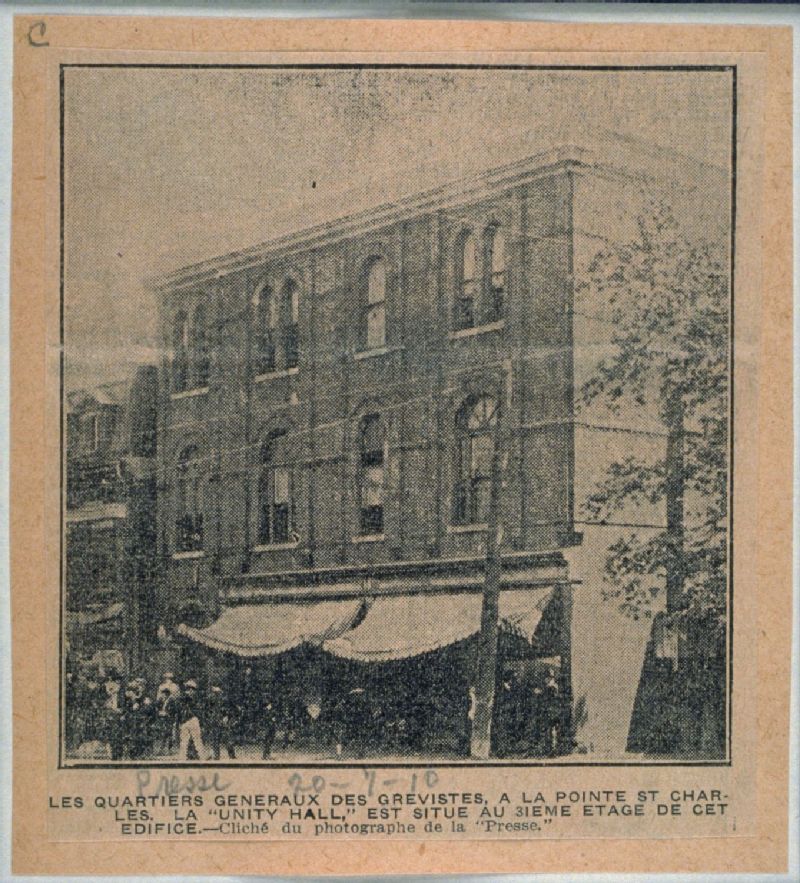 Grévistes de PointeStCharles (Union Cold Storage Co.?) rue