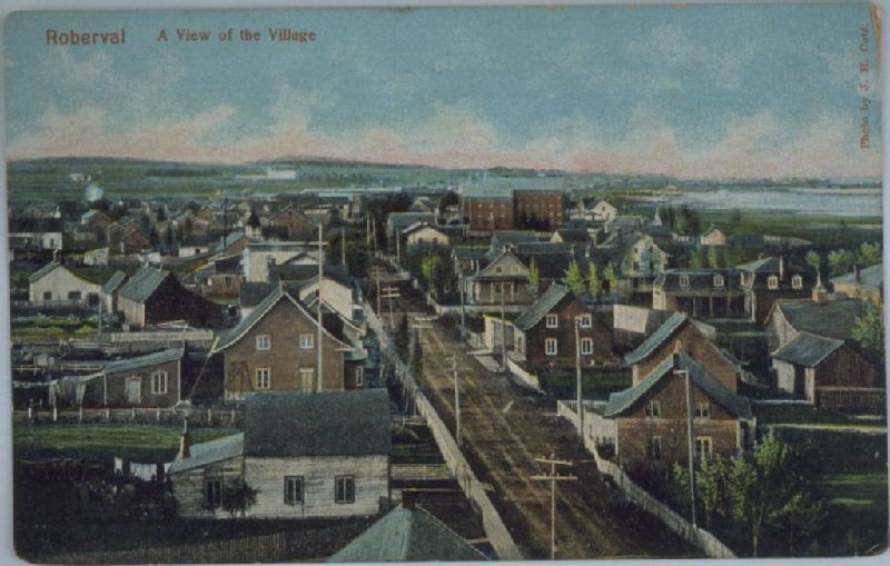 Roberval, a view of the village Roberval, vue du village / BAnQ numérique
