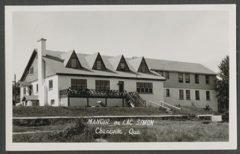 Manoir au Lac Simon, Chénéville, Qué. BAnQ numérique