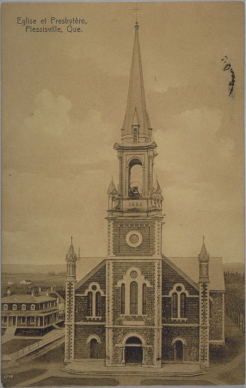Église et presbytère, Plessisville, Que. BAnQ numérique