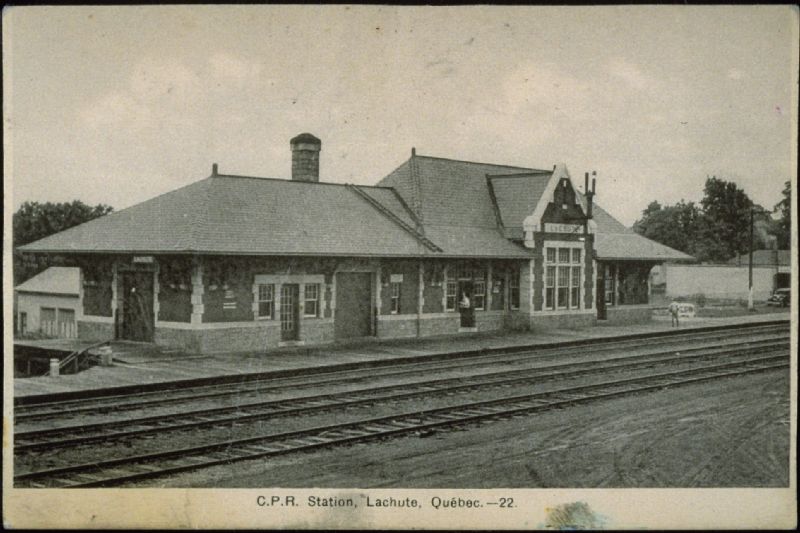 C.P.R. Station, Lachute, Québec. BAnQ numérique