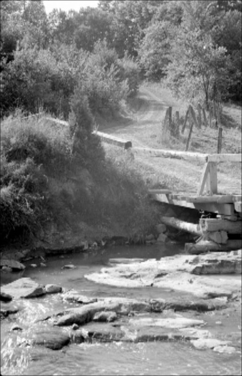 Coulée de la petite rivière Blanche à Lochaber et Gore, comté de